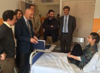 Si laurea mentre è ricoverata in Ospedale di Alessandria  con una discussione della tesi in Pneumologia