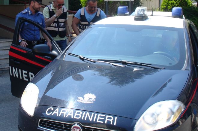 Bastonate in pieno giorno ai giardini della stazione di Alessandria, tre denunciati