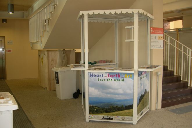 Il gazebo dei prodotti tortonesi all’Expo nel sottoscala e utilizzato come bidone della spazzatura!