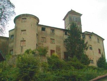 Al castello di Morsasco si inaugura un percorso dedicato alla leggerezza e alla metamorfosi