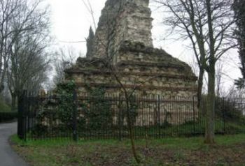 A 12 anni dal terremoto si aggiustano le mura del Castello di Tortona?