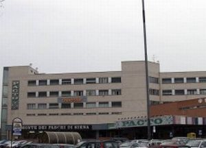 Due ragazze di 15 anni rubano cosmetici per 118 euro alla “Pacto” di Alessandria, denunciate