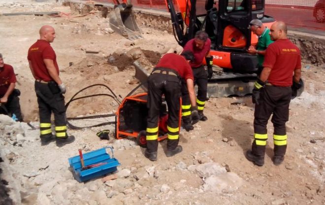 Serravalle, operaio di 53 anni di Boscomarengo muore sepolto da uno smottamento di terra