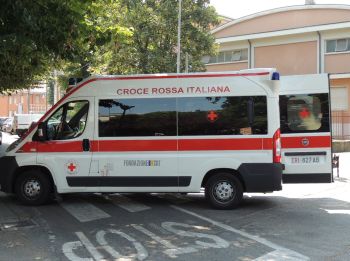 Ragazza tortonese di 25 anni rimane ferita in un incidente stradale