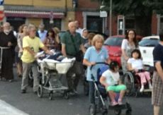Tanti tortonesi domenica in processione per la festa della Madonna del Carmine