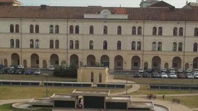 Tortona, un lettore segnala che gli uffici Asl sono senza aria condizionata e si soffre