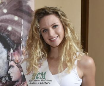 Denise Chiabrebra Modella per l’arte premiata anche ad Alassio