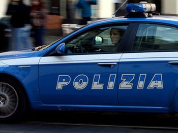 Giovane albanese sopreso ad Alessandria con due banconote false, denunciato dalla Polizia