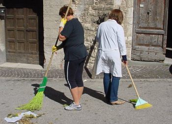 Non hai soldi per pagare le tasse di Tortona? Vieni a lavorare per il Comune