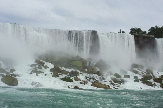 Viaggi: Le cascate del Niagare e l’addio a Toronto con le immagini di Maurizio Priano