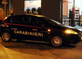 Alessandria, sfonda la vetrina e ruba 100 euro dalla panetteria preso dai Carabinieri