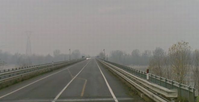 Giovane di 22 anni si suicida gettandosi dal ponte ad Isola Sant’Antonio