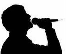 “Se mi dai tremila euro ti faccio cantare in molti locali” ma era una truffa. Un giovane di Ovada c’è cascato