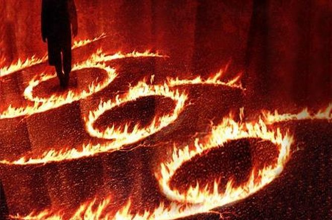 Tortona, numero del diavolo e scritte strane sui muri col crocifisso usato come martello. Satanismo o astinenza?