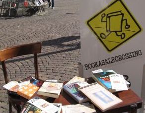 Bookasalecrossing: l’ultimo appuntamento per il 2015 sarà sabato 7 novembre in piazza Mazzini