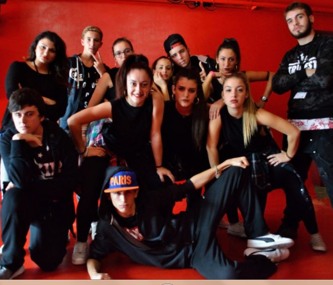 Un gruppo di giovani tortonesi in Francia per fare musica