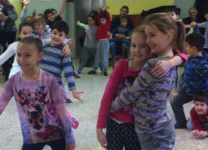 Un laboratorio teatrale alla scuola Salvo D’acquisto di Tortona