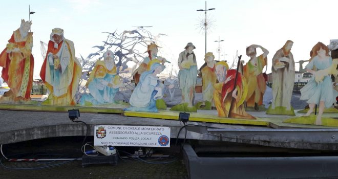 A Casale un presepio sulla fontana della Rotonda