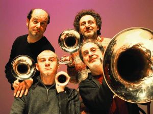 A Valenza venerdì in scena la banda Osiris