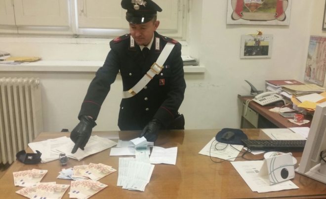 Rumena di 32 anni fa innamorare un tortonese di 66 e lo deruba, ma l’impiegata delle Poste scopre tutto