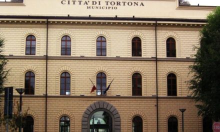 Da ripostiglio a box auto: cittadino sana un abuso del 1994, iter concluso grazie al Comune