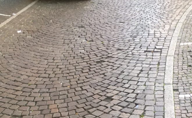 Da martedì in Alessandria al via i lavori di manutenzione  della pavimentazione in porfido in via Piacenza