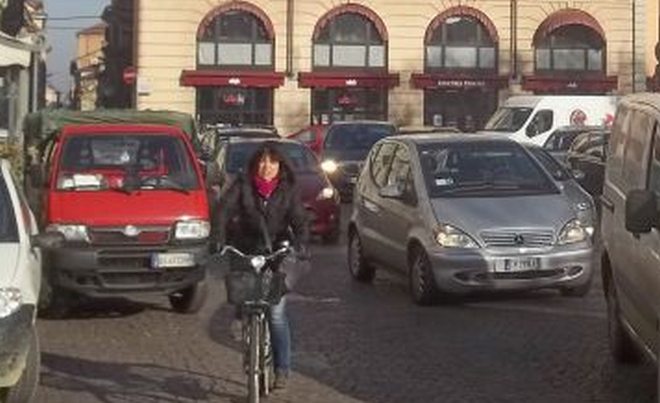 Alessandria vara disposizioni anti-Smog in attuazione delle Legge Regionale