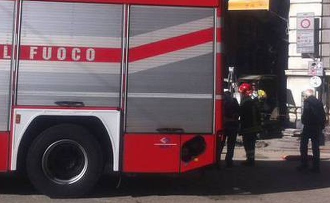Alessandria, fuga di gas in via Marengo intervengono i pompieri