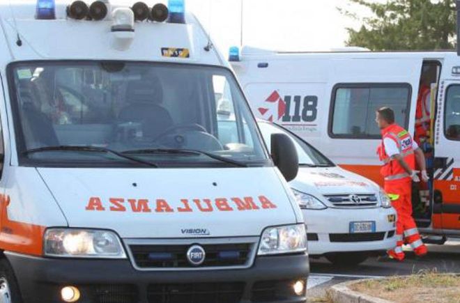 Imperia, ragazzo di 15 anni investito da un uomo in scooter, è grave. E anche il 45enne che lo ha investito