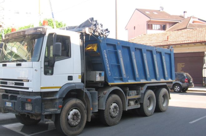 Pensionata tortonese accerchiata dai cantieri spera nella Resilienza