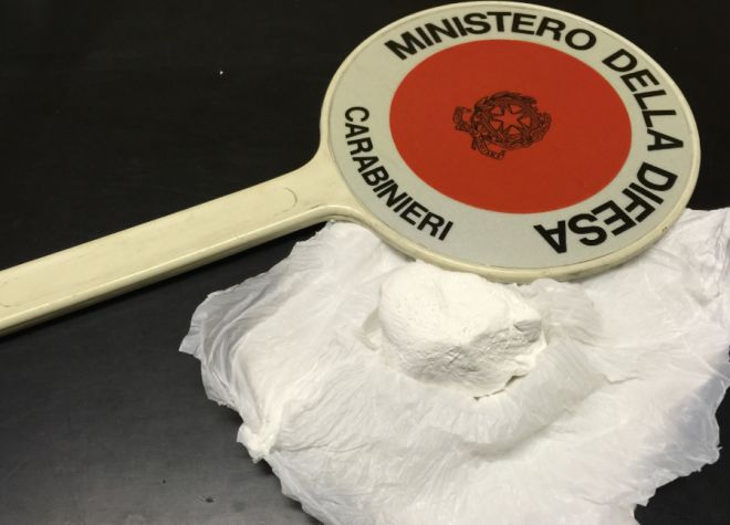 I carabinieri di Casale Monferrato arrestano due persone per droga
