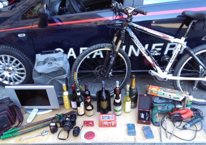 I Carabinieri di Casale hanno individuato gli autori di trenta furti nelle case, sono rumeni