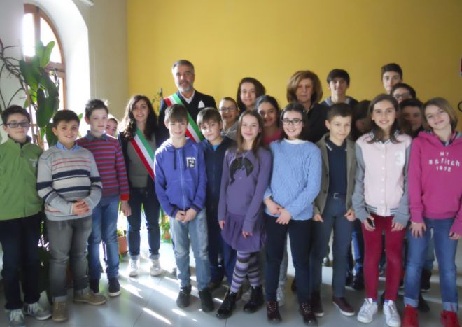 I giovani tortonesi preoccupati per l’inquinamento e la scarsa sicurezza in città