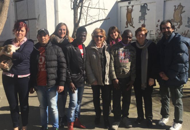 Ad Alessandria i profughi vanno in aiuto di cani e gatti