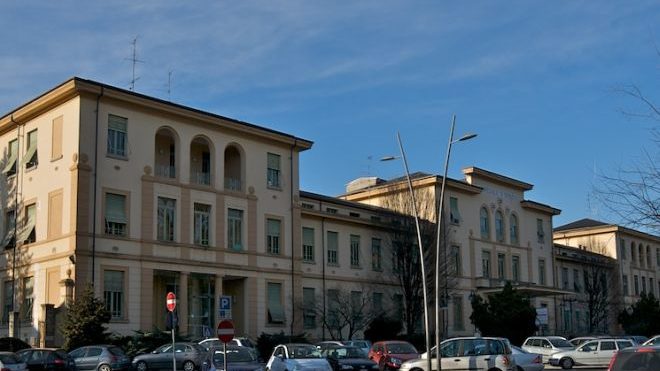 Minaccia l’infermiera del pronto Soccorso di Casale con un coltello, denunciato