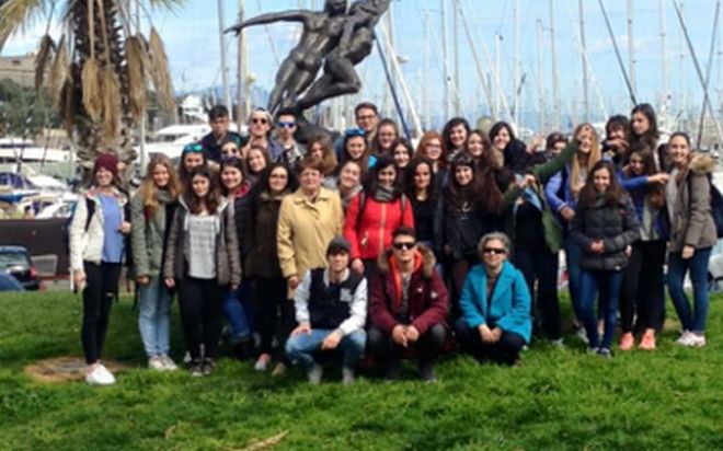 Le seconde A e B del Liceo Linguistico Peano sul Red Carpet a Cannes