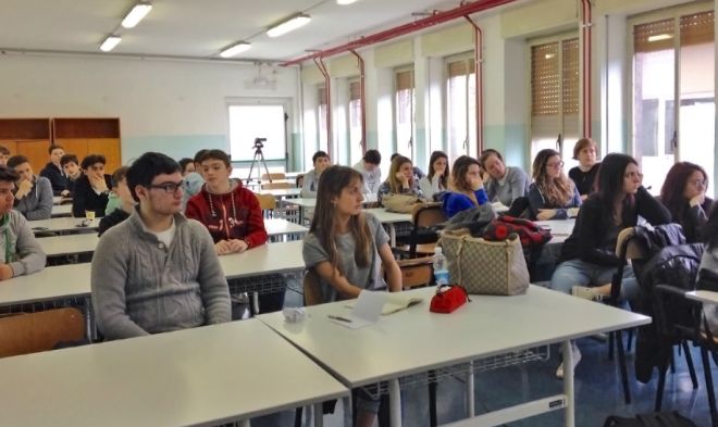 Al “Peano” si é svolto un incontro sulla trasformazione digitale che ha coinvolto tanti giovani della zona