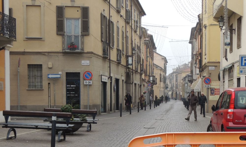 Tortona amplia l’isola pedonale in via Emilia fino a via Pellizza da Volpedo