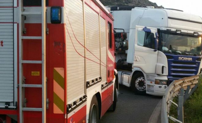 Tragedia sfiorata a Tortona per un camion di idrogeno compresso che avrebbe potuto esplodere