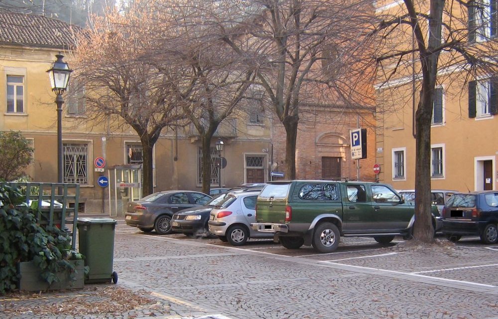A Tortona finalmente si aggiustano strade e marciapiedi. Iniziati i lavori