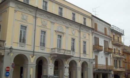 “Architetture preziose”: a Valenza i monumenti diventano gioielli grazie al talento degli studenti