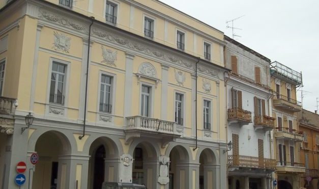 “Architetture preziose”: a Valenza i monumenti diventano gioielli grazie al talento degli studenti
