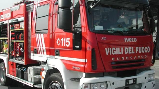 A Pontecurone un camion tampona un pulmino: feriti tre bambini, la nonna e l’autista