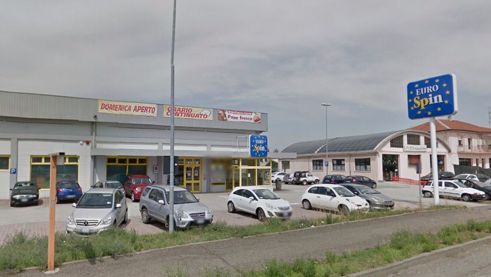 Operaio tortonese tenta la rapina all’Eurospin prima di andare al lavoro, arrestato dai carabinieri