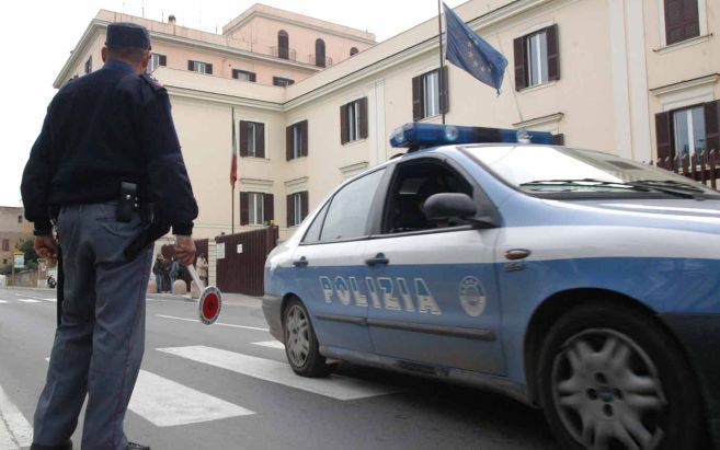 La Polizia di Ventimiglia arresta per tentato furto aggravato un cittadino pakistano catturato nella flagranza del reato