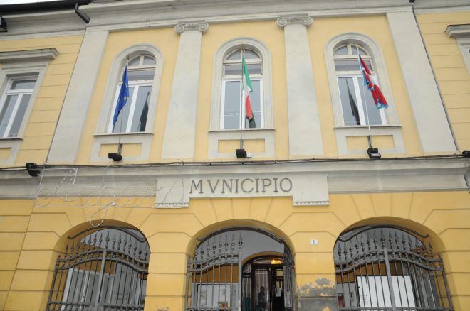 In Comune a Sale il libro di Merlo