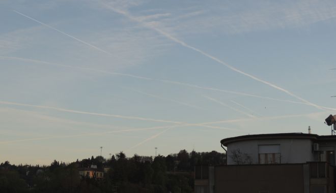 Incredibile traffico aereo sul cielo di Tortona!