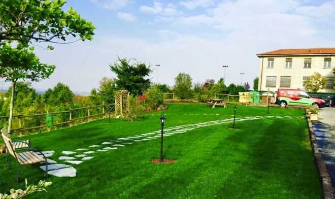 Gli abitanti di Vho si mobilitano per pulire la frazione. “Se non lo fa il Comune…”