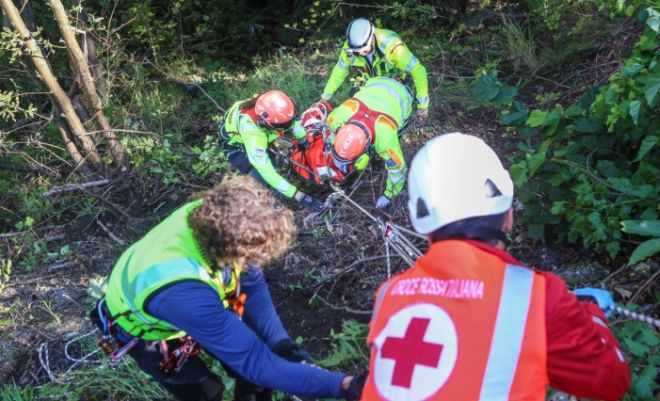 Schianto mortale a Isolabona, muore un pensionato di 81 anni, gravissima la moglie