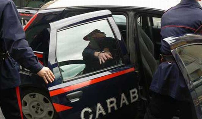 Danneggia un condominio in via Lombroso ad Alessandria, denunciato